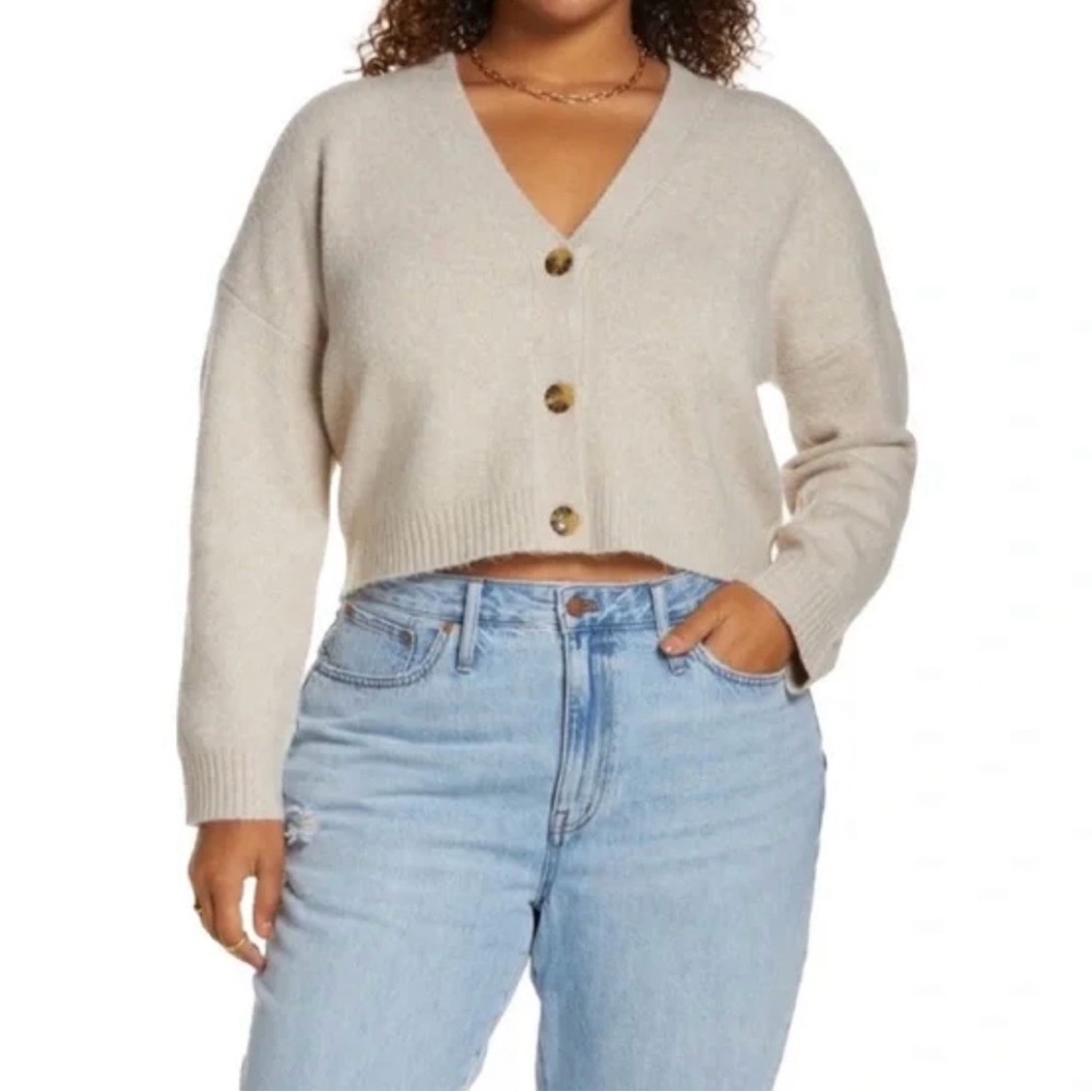 BP | Oatmeal V-Neck Cropped Cardigan | Sz M